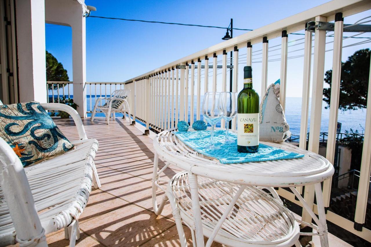 Apartment Terrazza Lungomare, E Sei In Spiaggia...