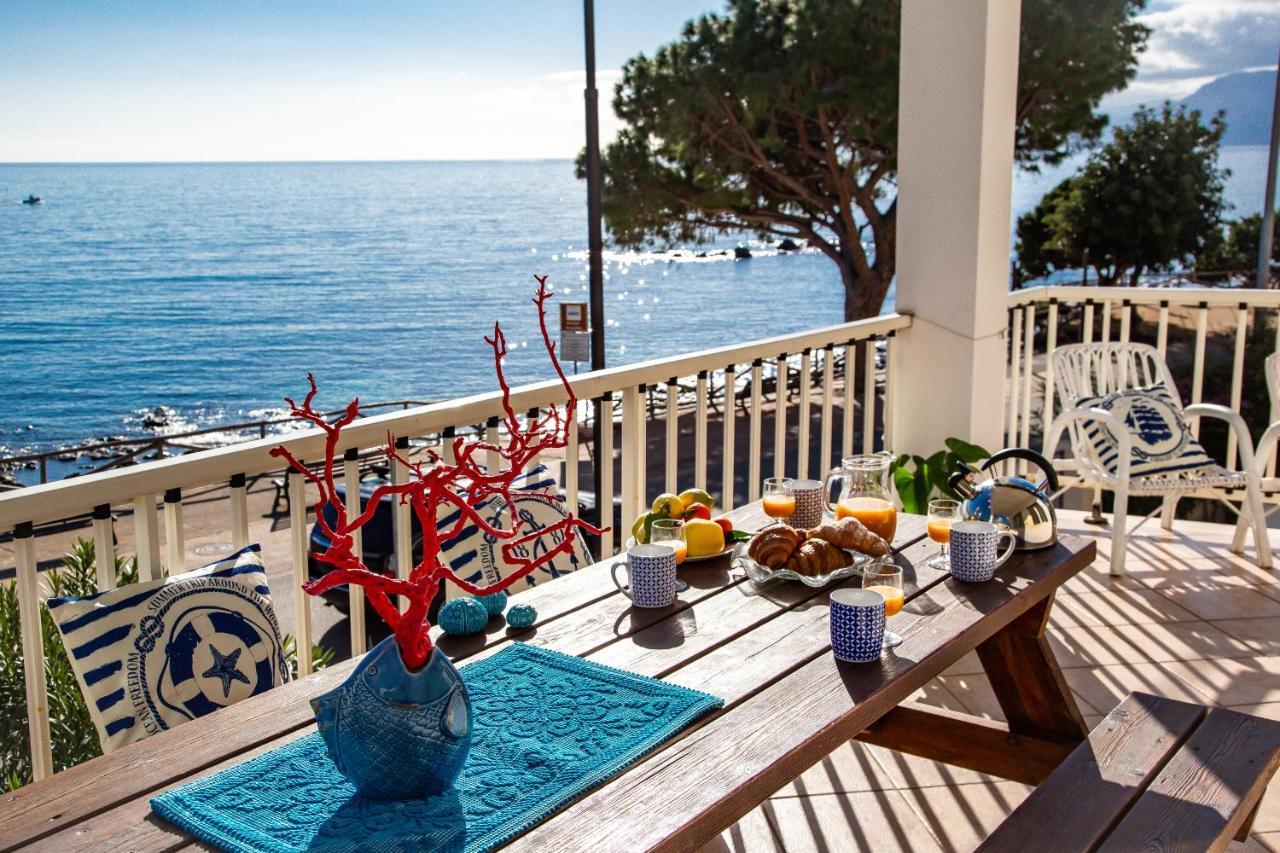 Terrazza Lungomare, E Sei In Spiaggia... * Cala Gonone