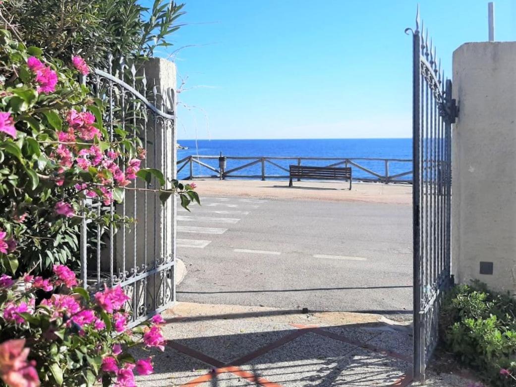 Terrazza Lungomare, E Sei In Spiaggia... Apartment Cala Gonone